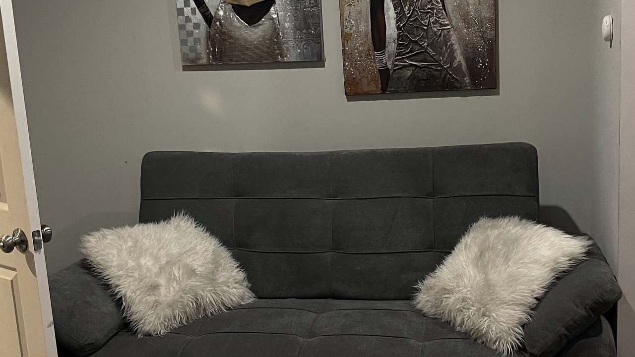 Photo of Livingroom in Cliftondale