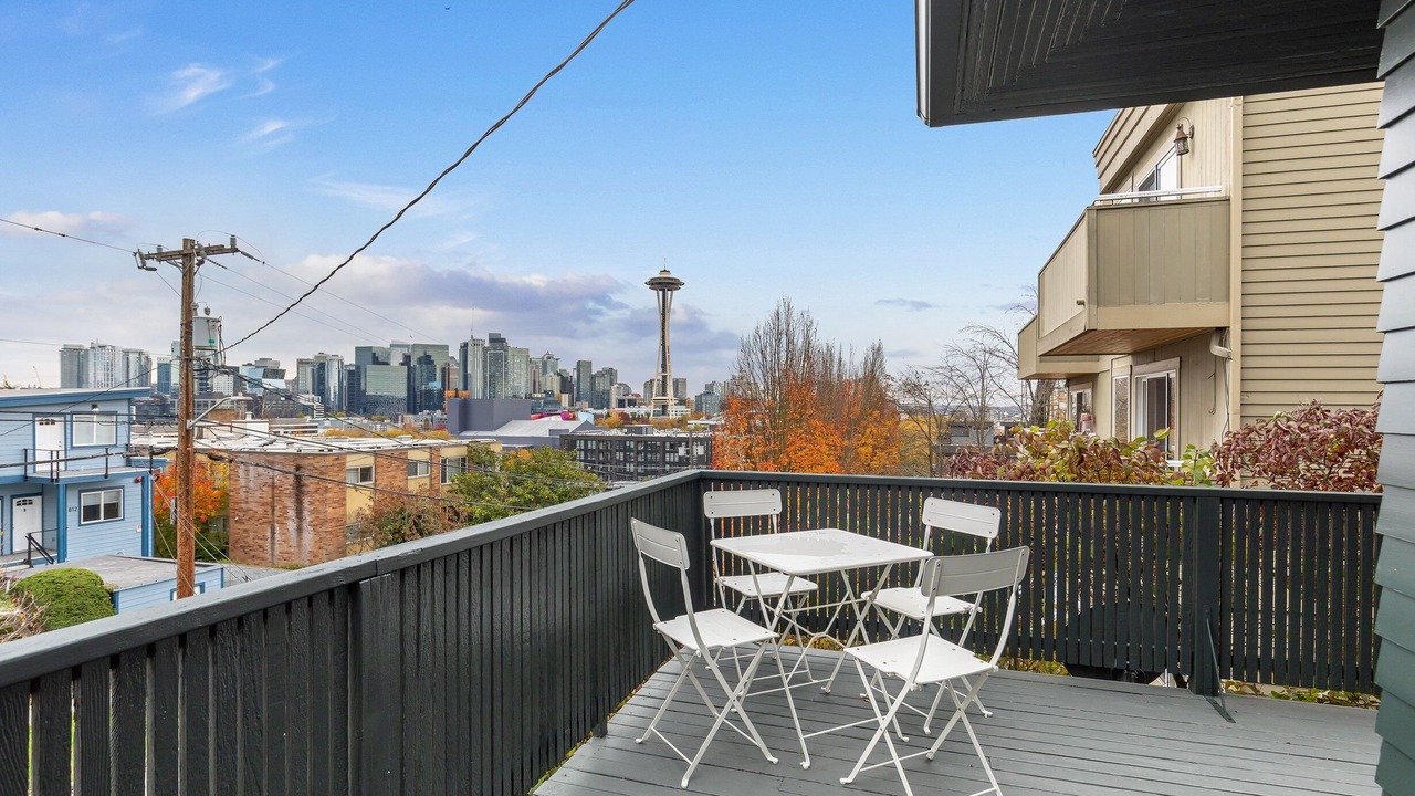 Photo of Outdoor in Lower Queen Anne