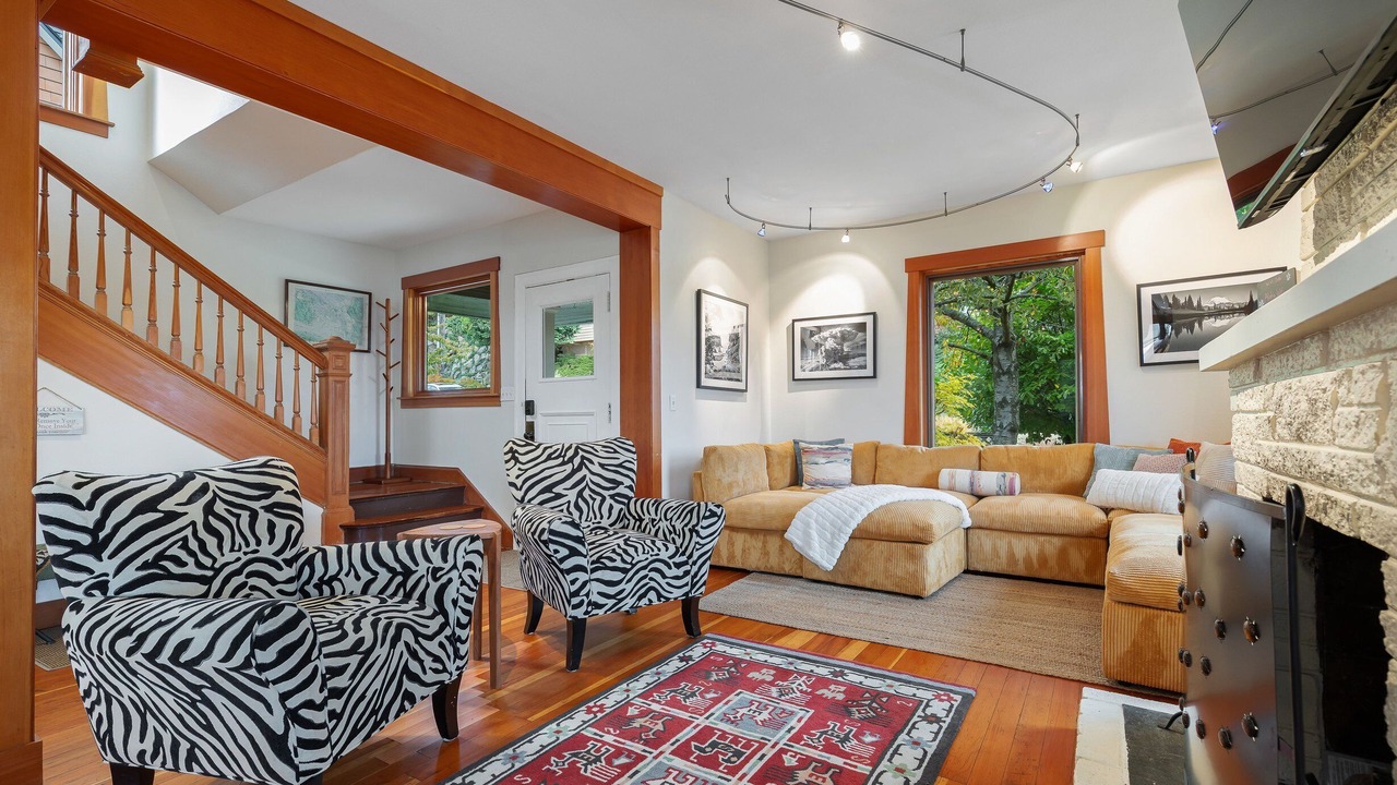 Photo of Livingroom in Lower Queen Anne