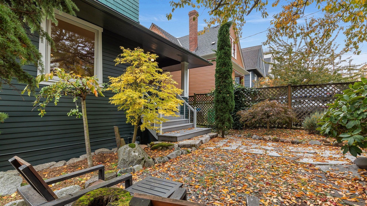 Photo of Outdoor in Lower Queen Anne