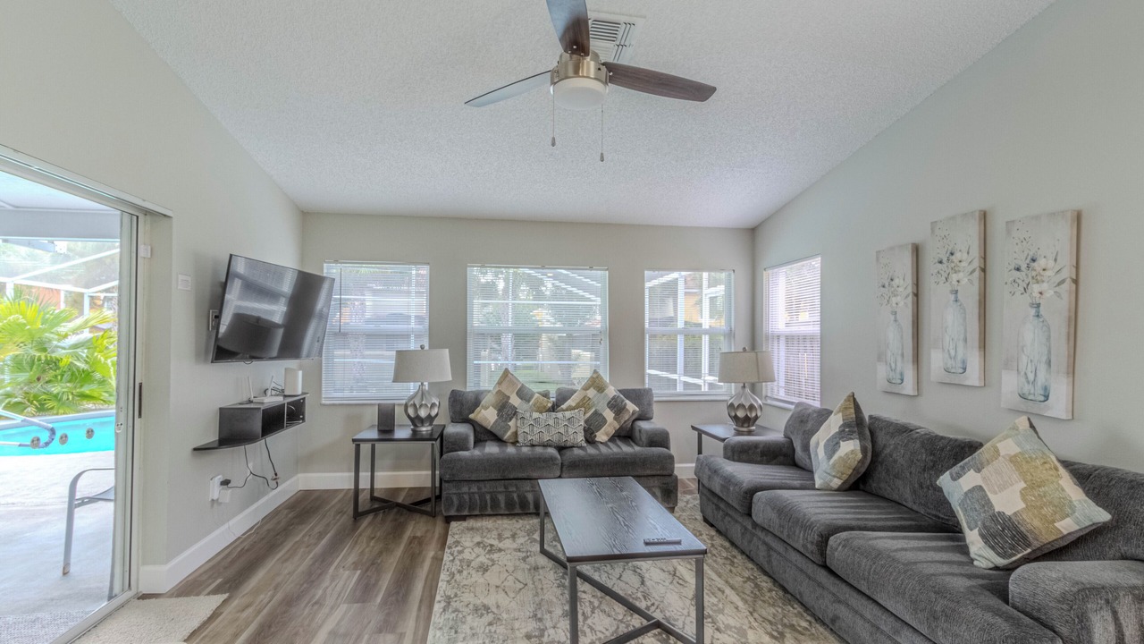 Photo of Livingroom in Lindfields