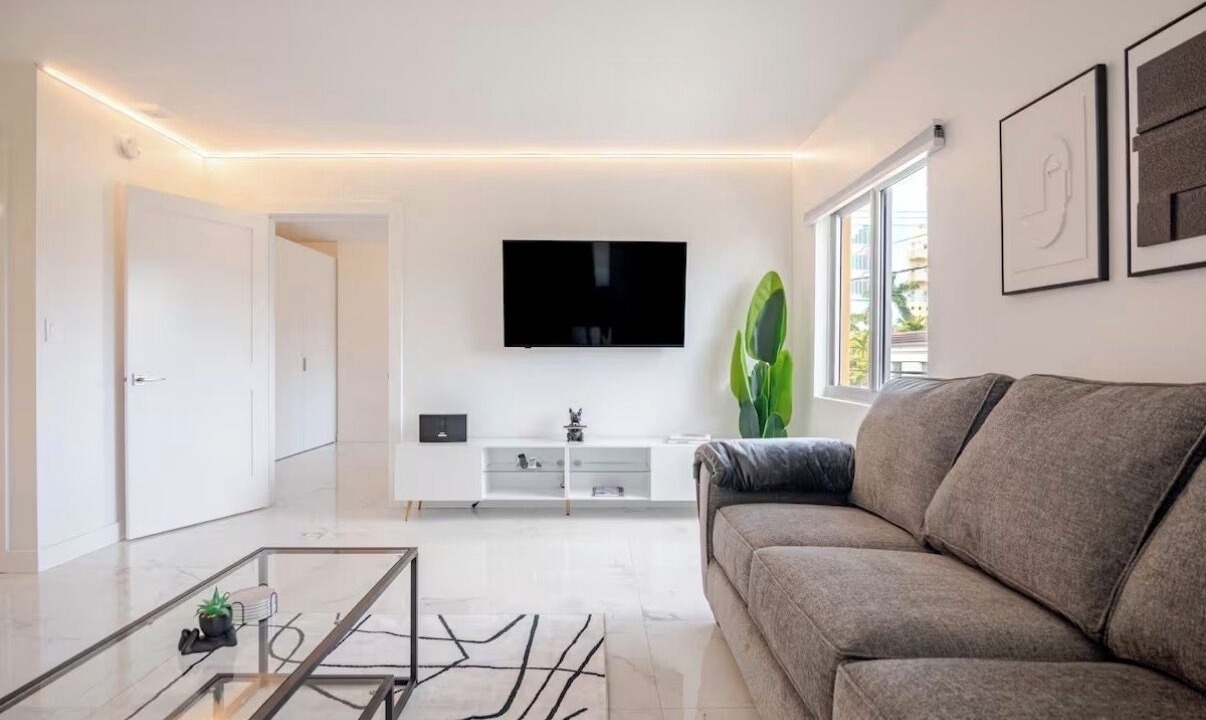 Photo of Livingroom in South Pointe