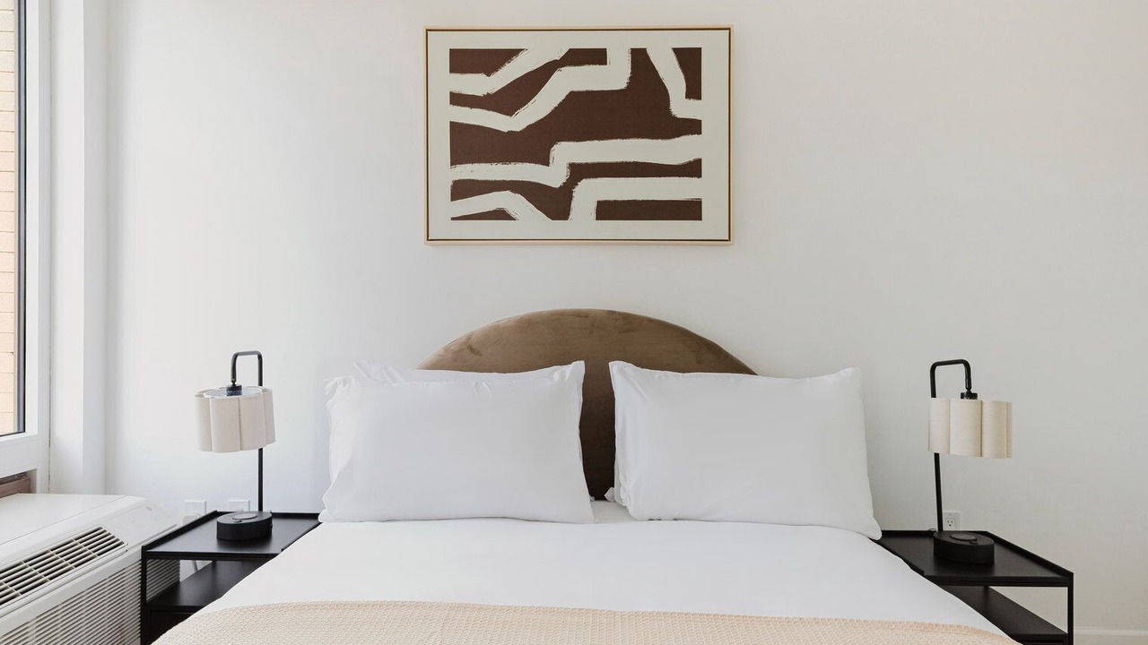 Photo of Bedroom in Hunters Point