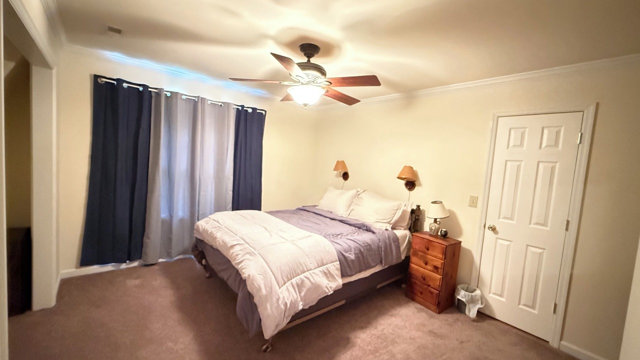 Photo of Bedroom in Rogersville