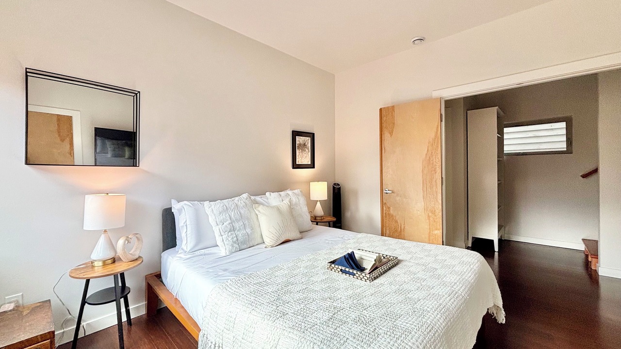 Photo of Bedroom in Minor