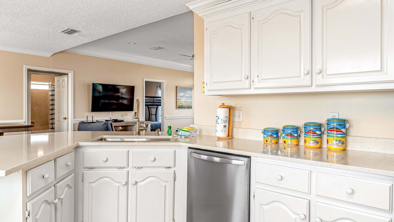 Photo of Kitchen in Silver Cay