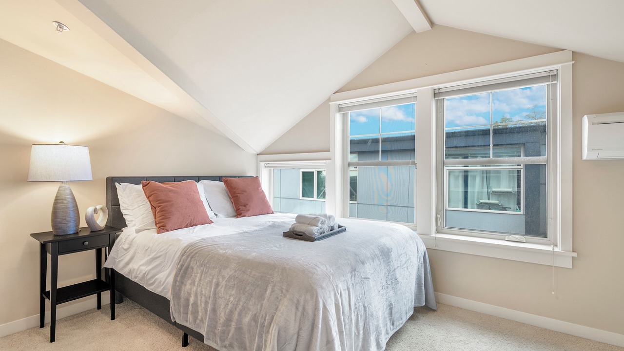 Photo of Bedroom in Squire Park
