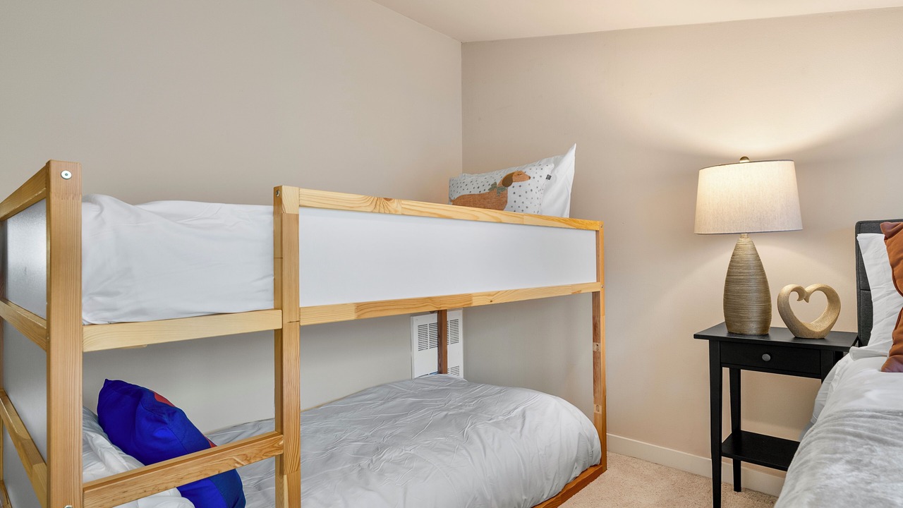 Photo of Bedroom in Squire Park