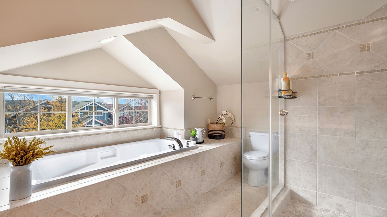 Photo of Bathroom in Squire Park