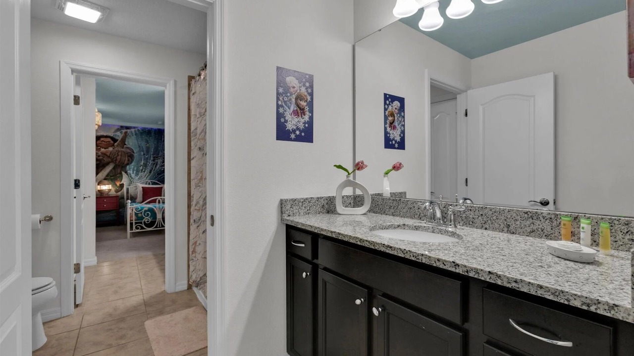 Photo of Bathroom in Bay Lake