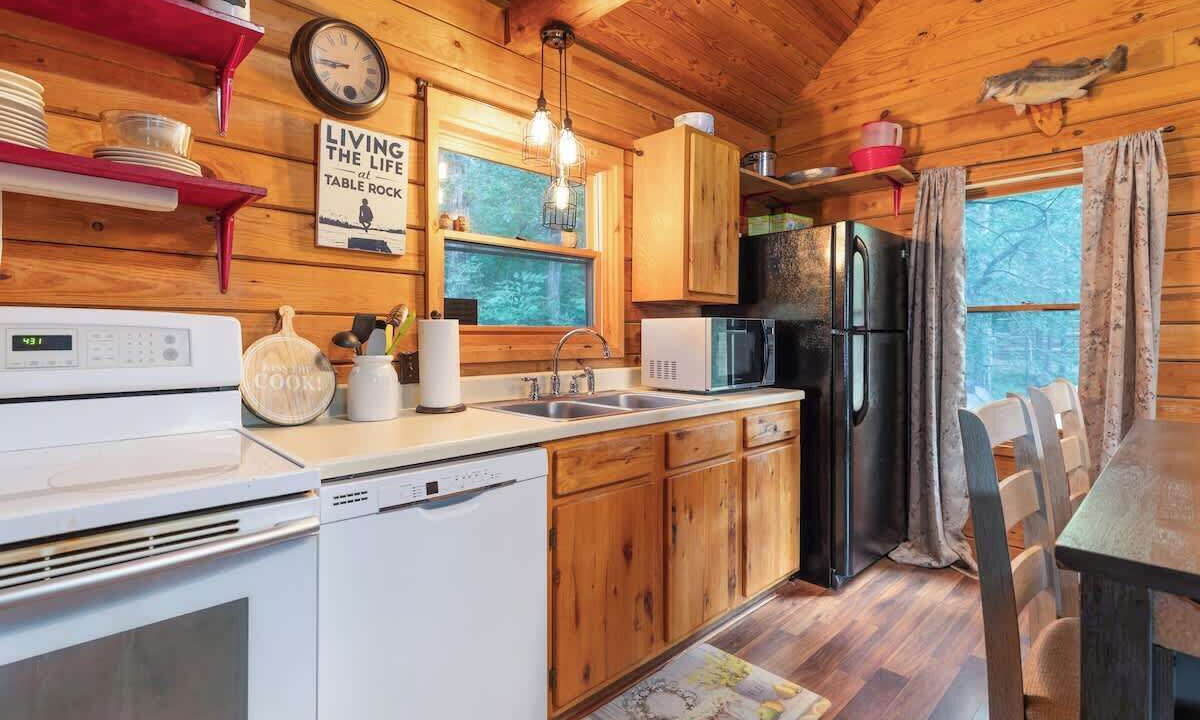 Photo of Kitchen in Shell Knob