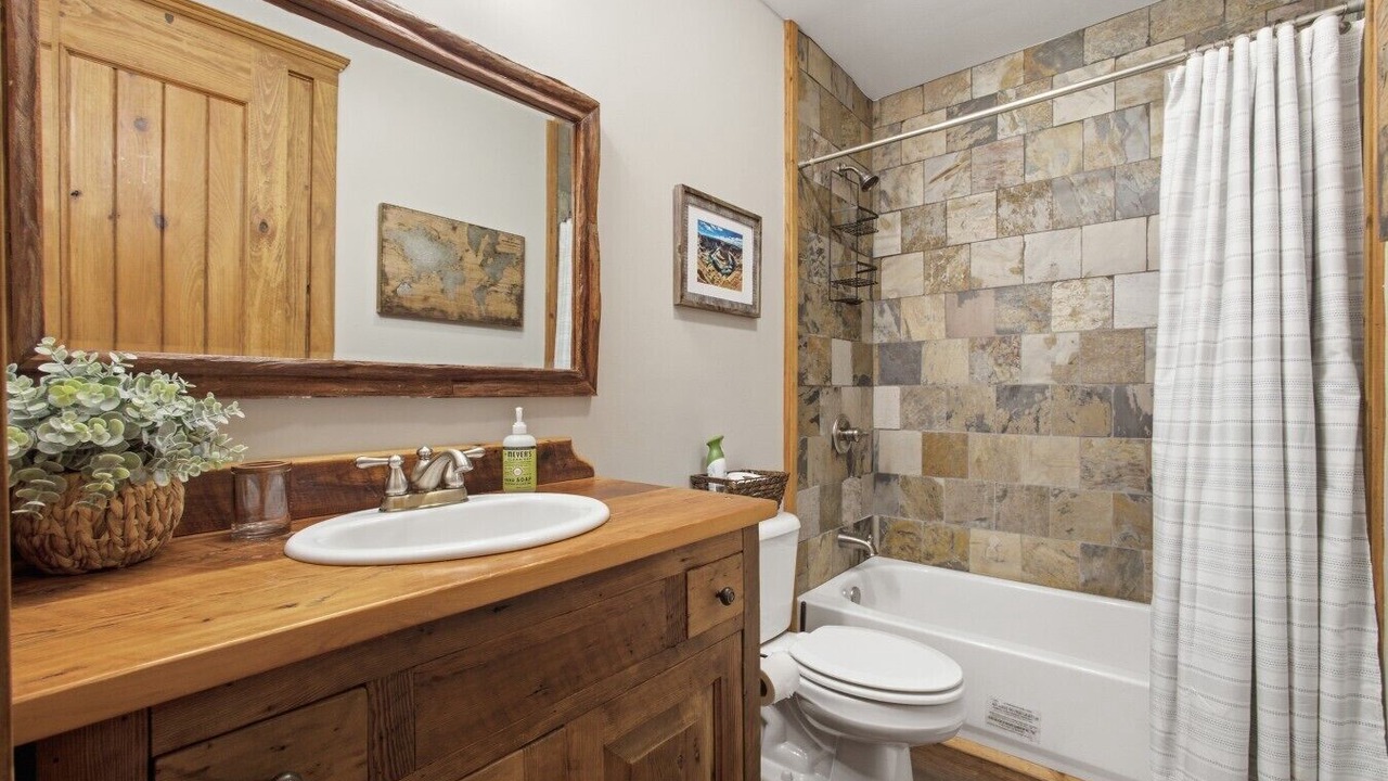 Photo of Bathroom in Spring City