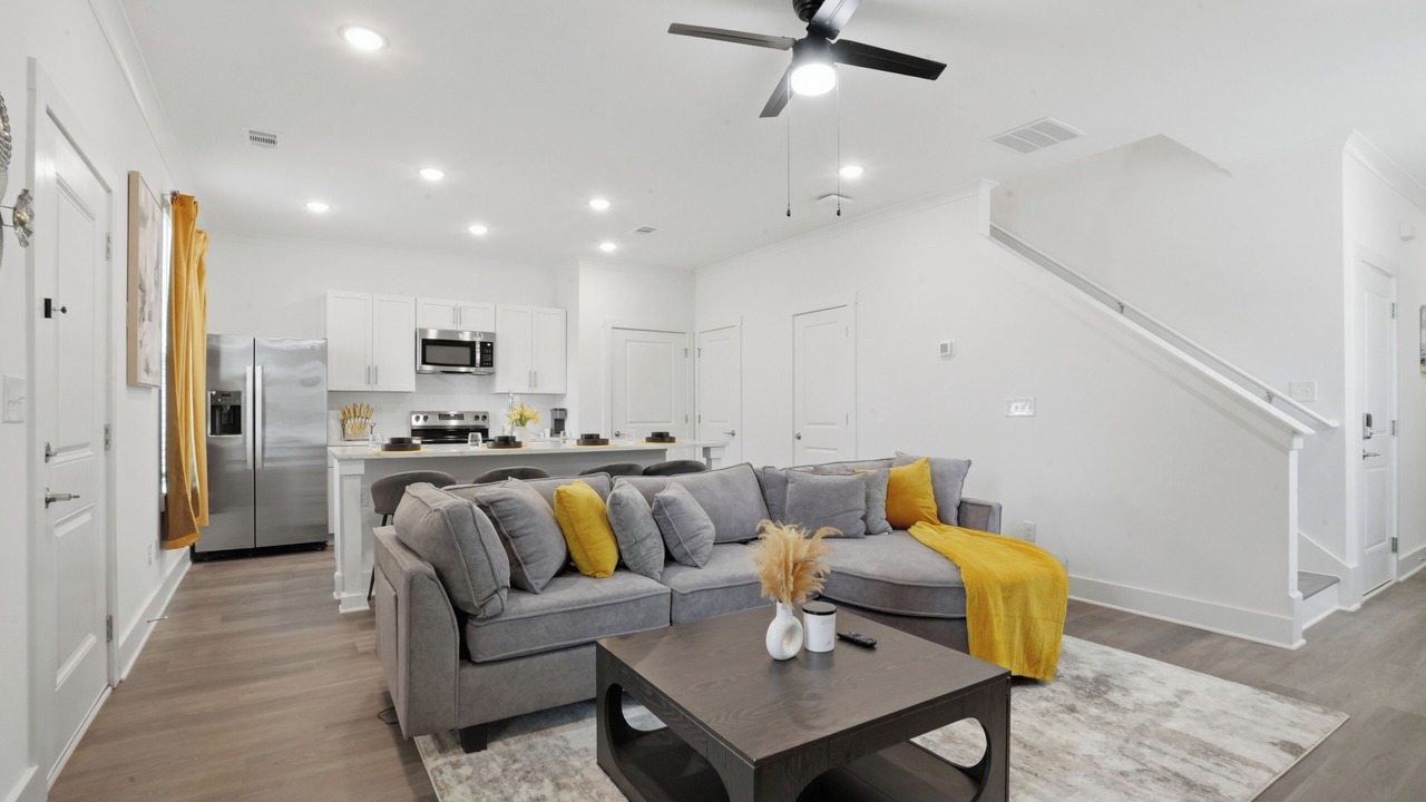 Photo of Livingroom in Cliftondale