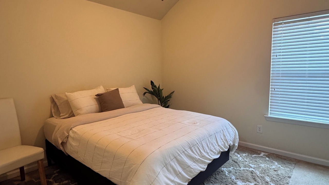 Photo of Bedroom in Cliftondale