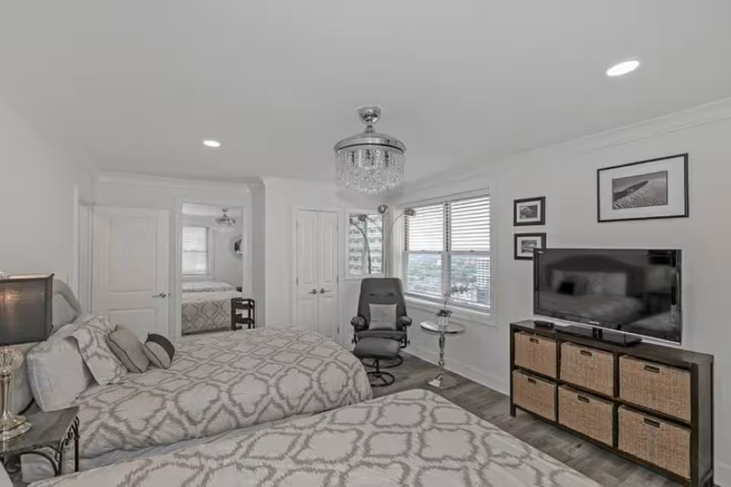 Photo of Bedroom in Peachtree Center