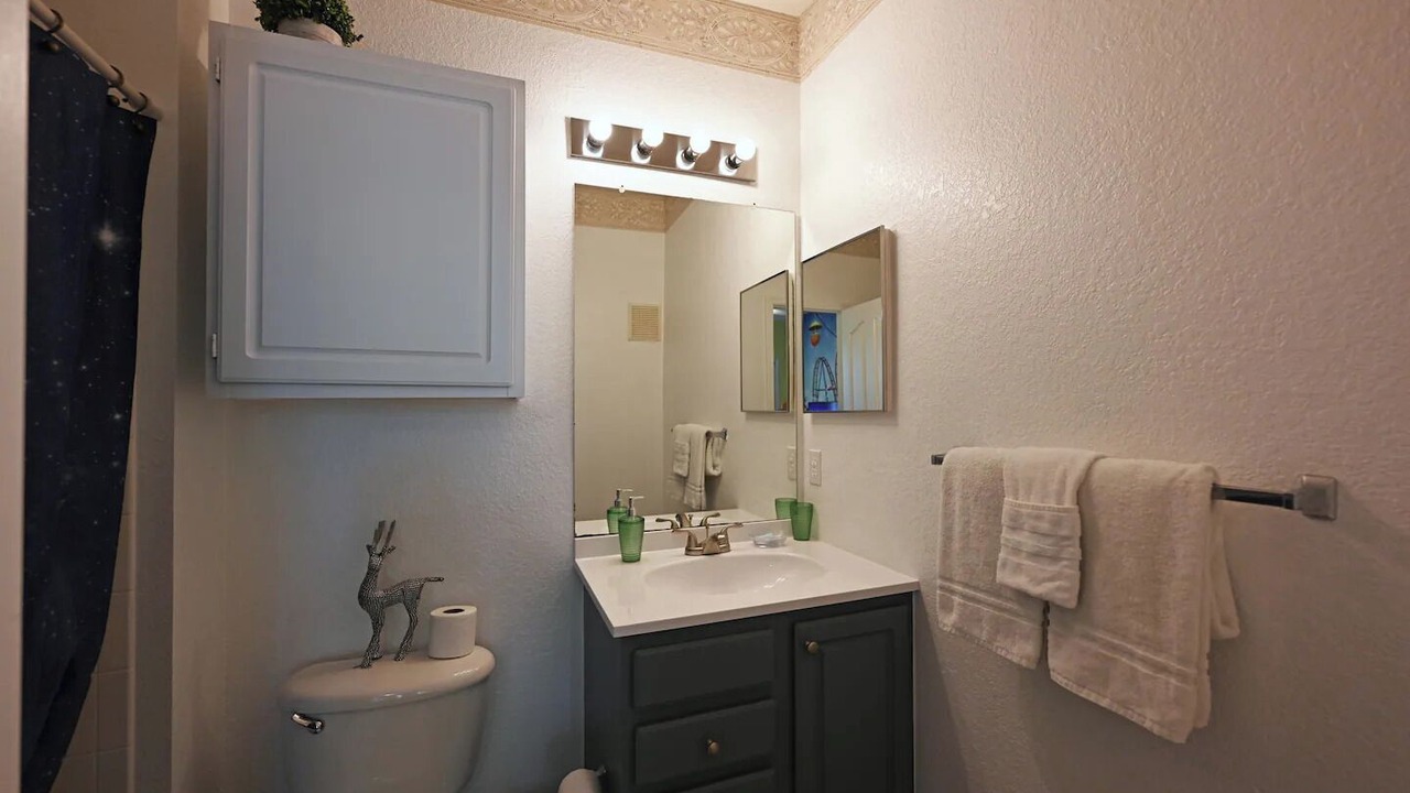 Photo of Bathroom in Lindfields