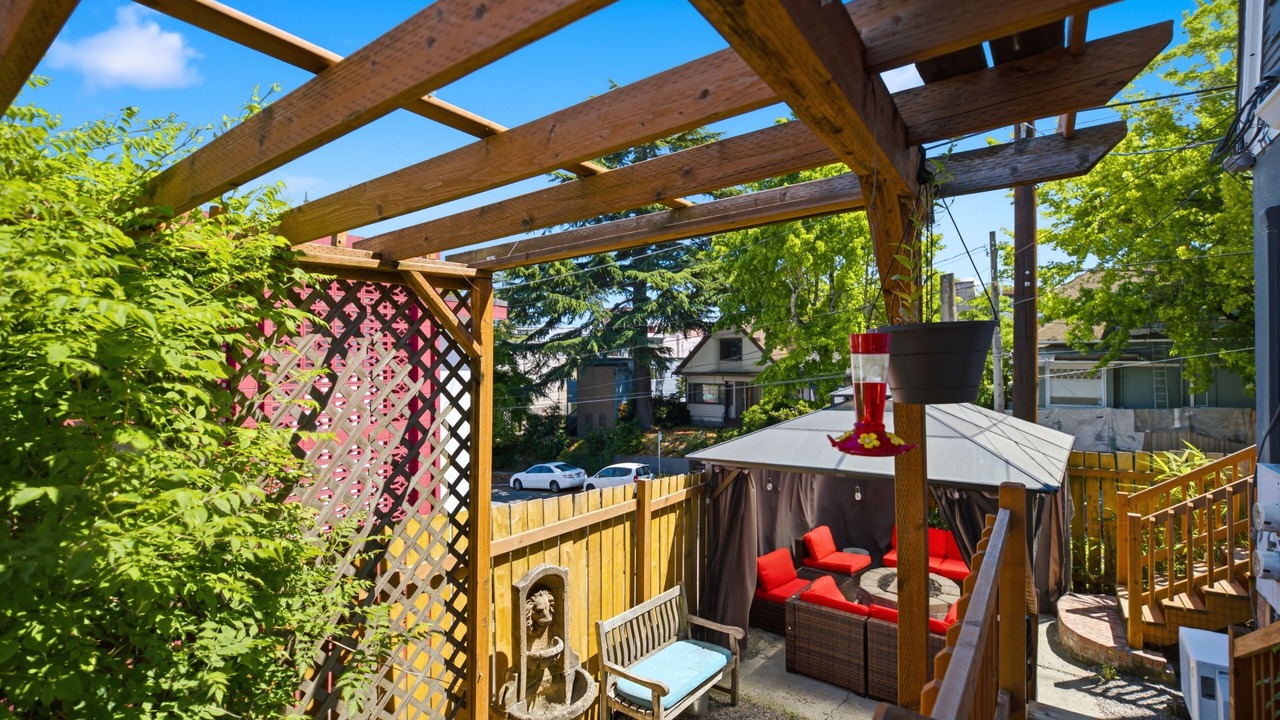 Photo of Patio Balcony in Miller Park