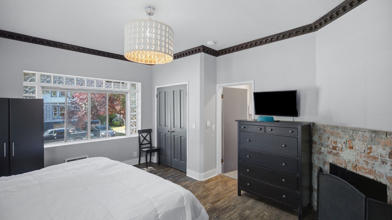 Photo of Bedroom in Miller Park