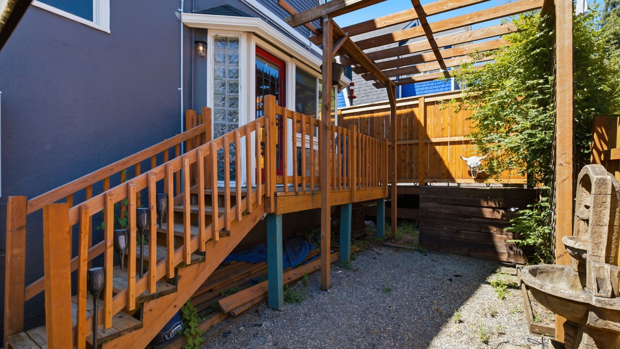 Photo of Patio Balcony in Miller Park