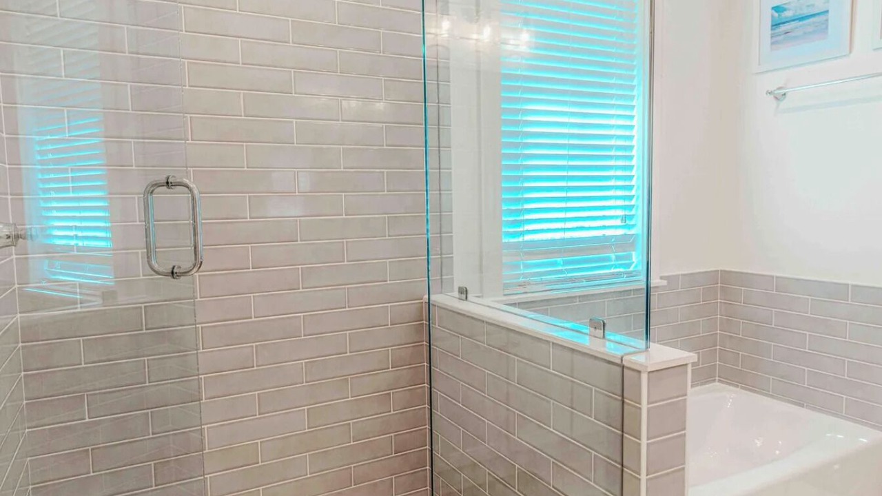 Photo of Bathroom in Laurel Grove