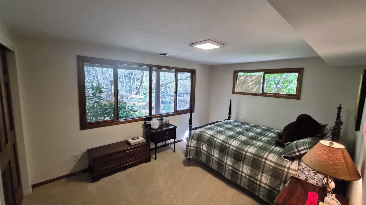 Photo of Bedroom in Bridle Trails