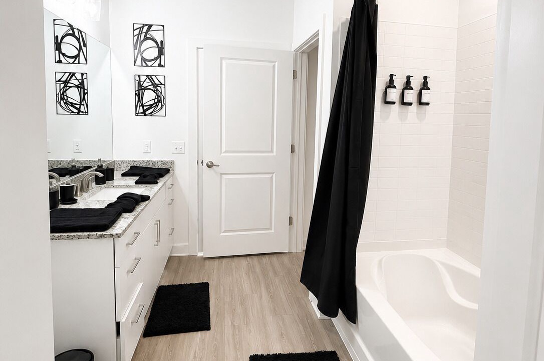 Photo of Bathroom in Boulevard Heights