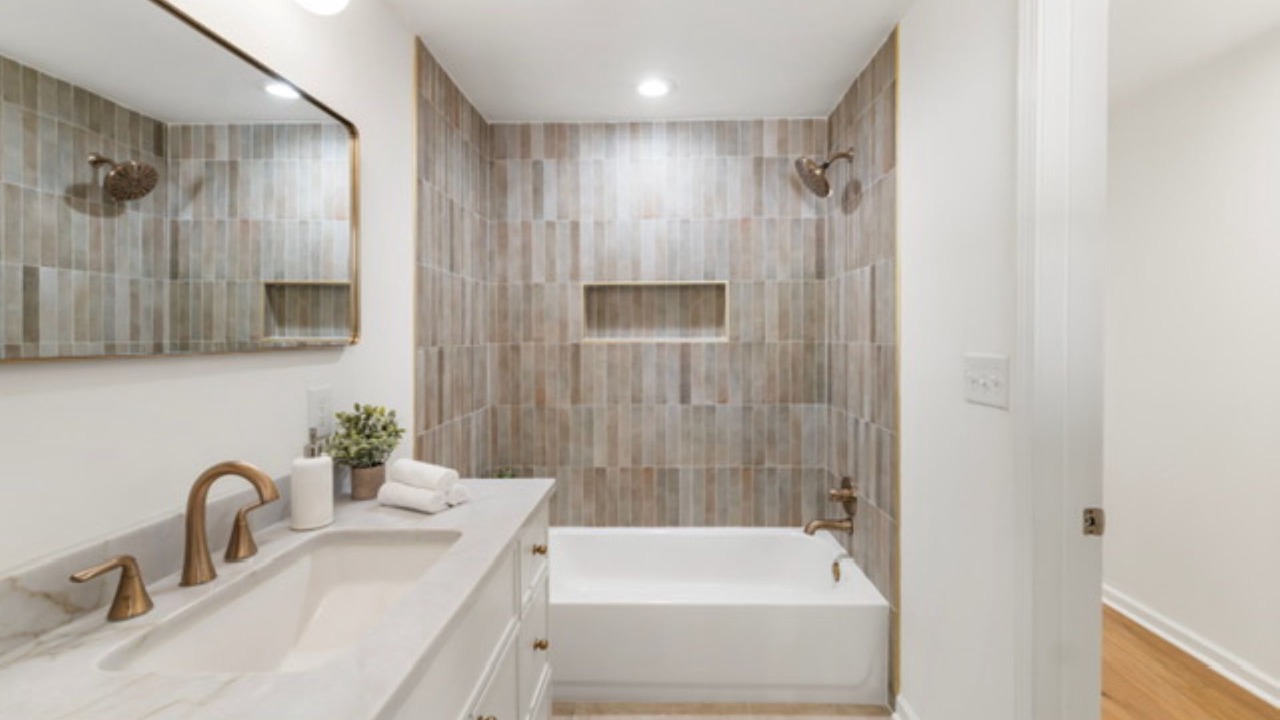 Photo of Bathroom in Hapeville