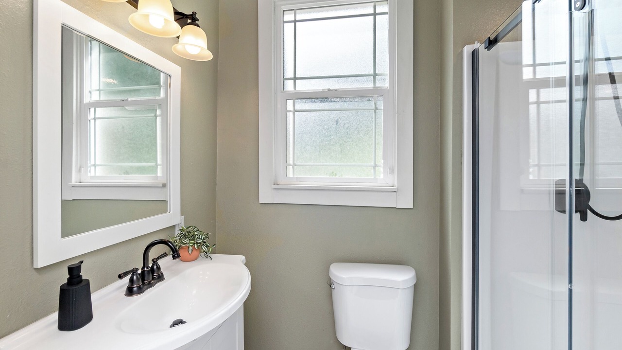 Photo of Bathroom in Yesler Terrace