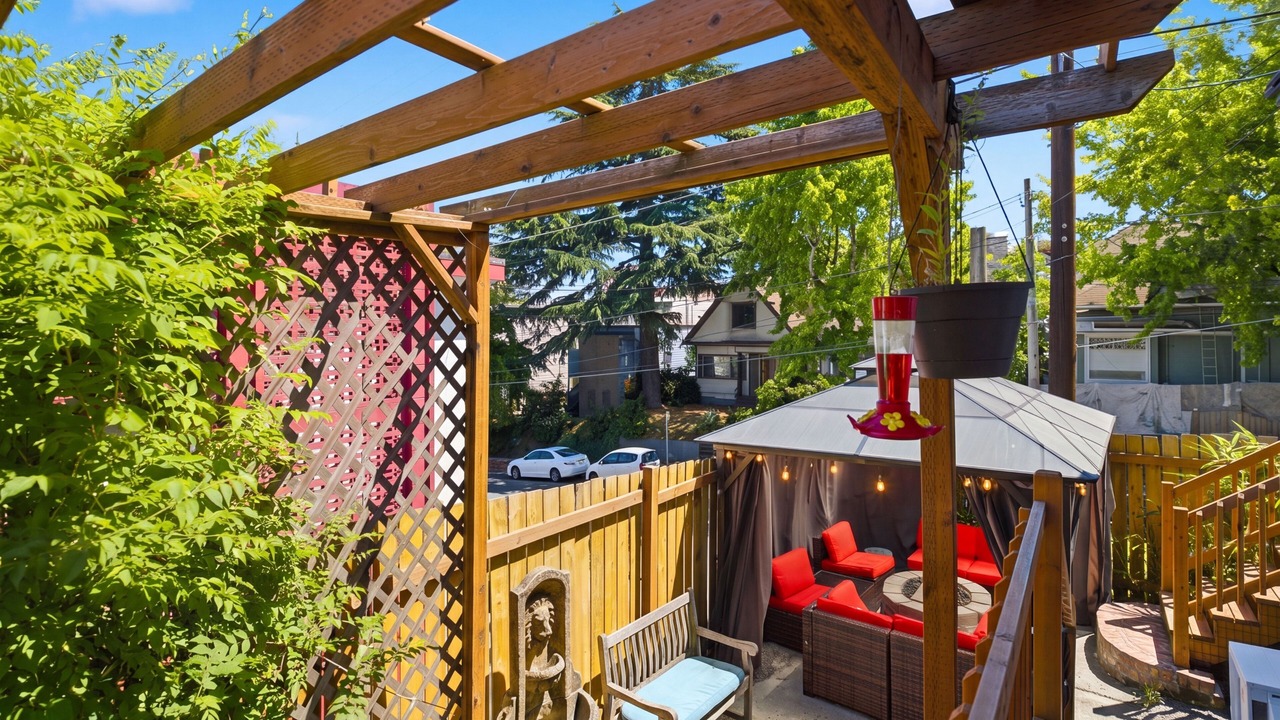 Photo of Patio Balcony in Miller Park