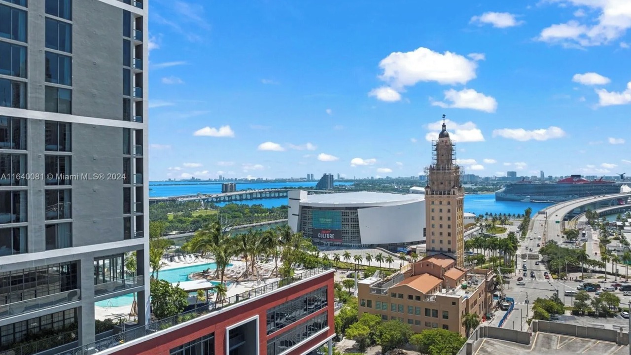 Photo of Others in Downtown Miami