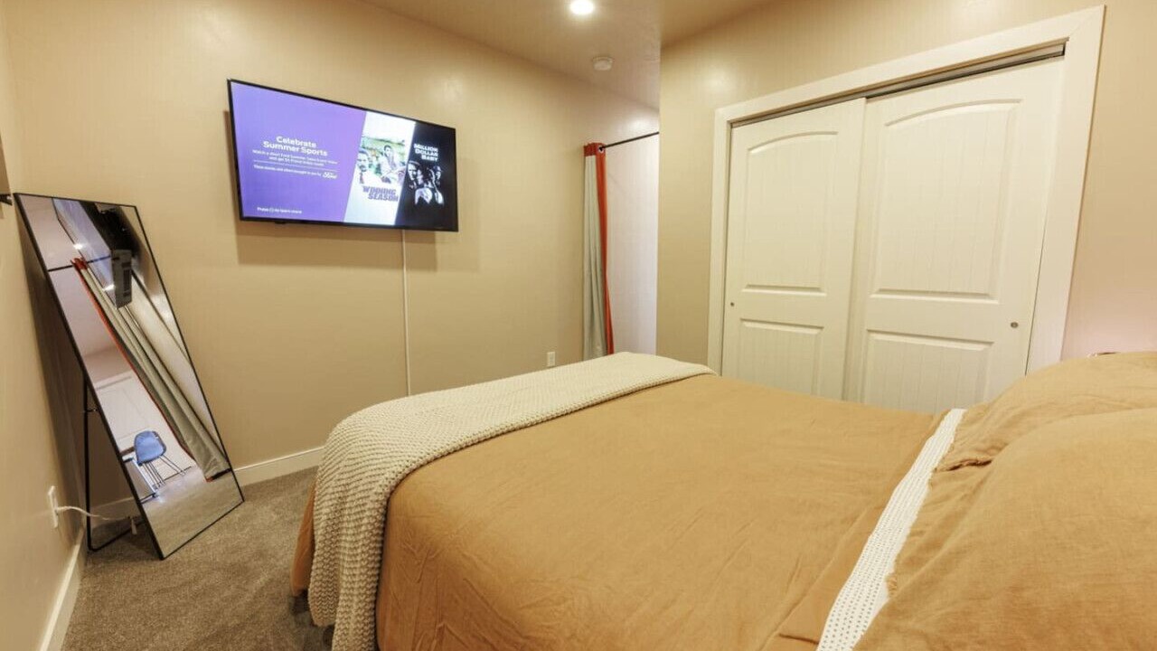 Photo of Bedroom in Draper