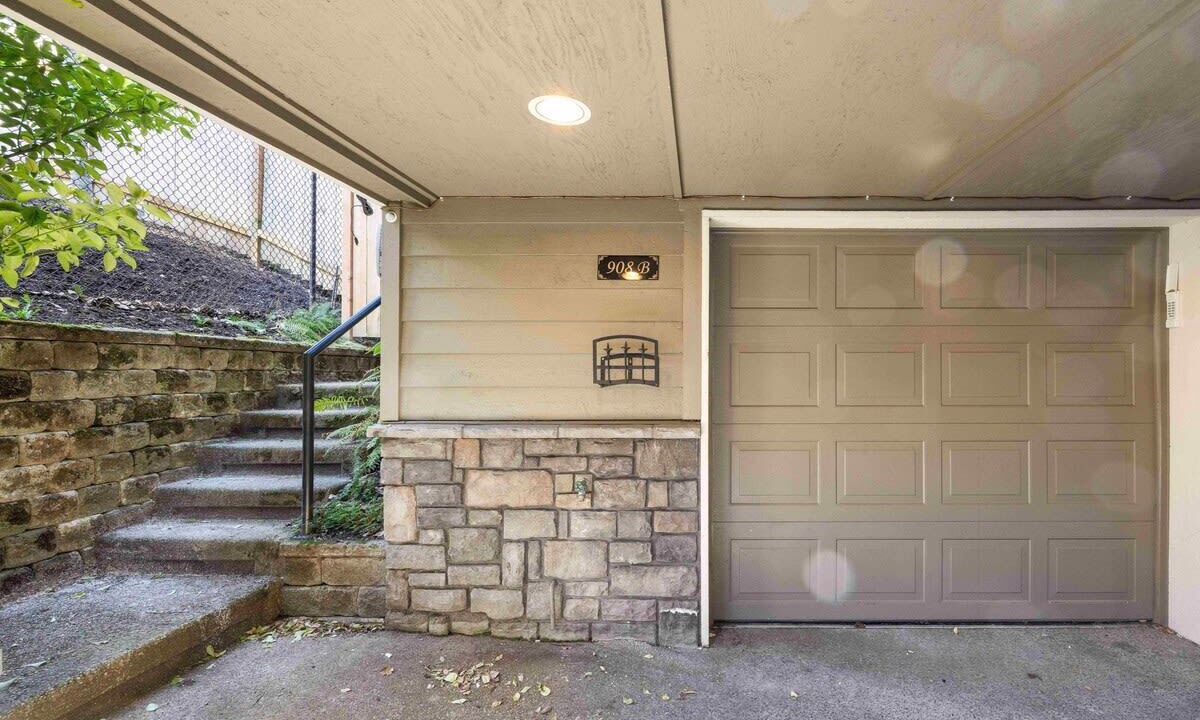 Photo of Others in Lower Queen Anne