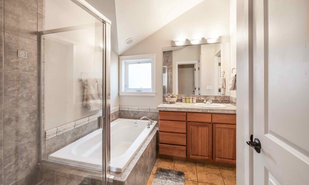 Photo of Bathroom in Lower Queen Anne