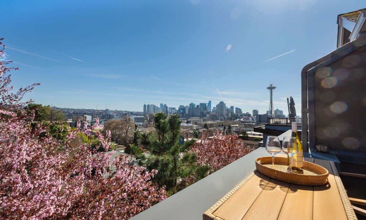 Photo of Patio Balcony in Lower Queen Anne