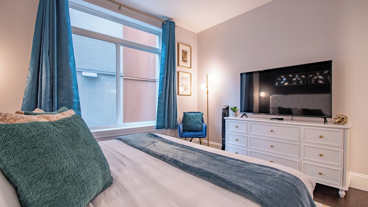 Photo of Bedroom in Belltown