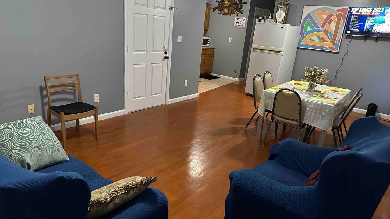 Photo of Livingroom in Newark