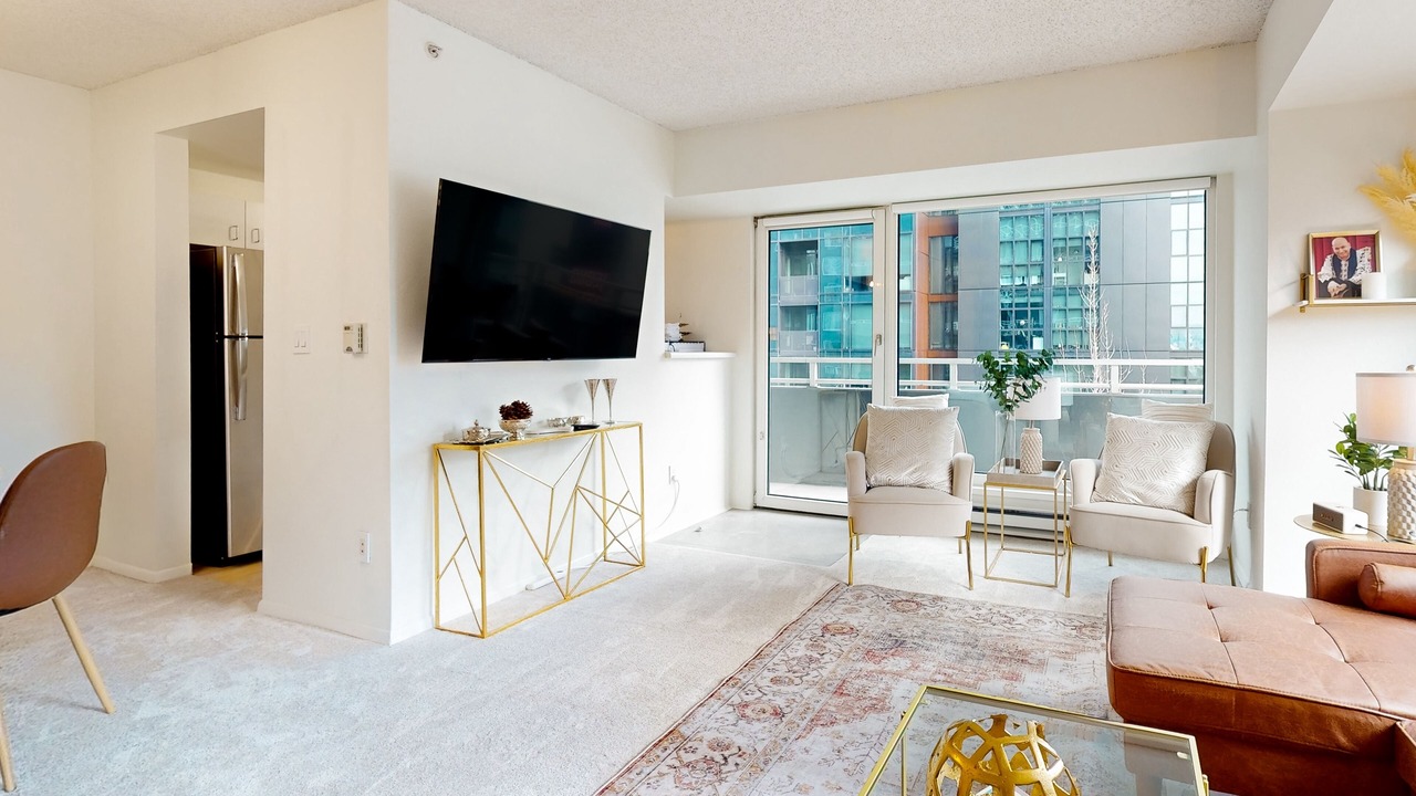 Photo of Livingroom in Downtown Seattle