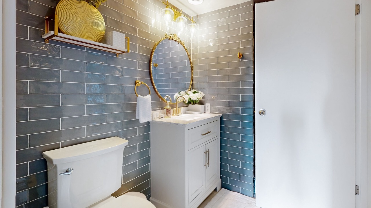 Photo of Bathroom in Downtown Seattle