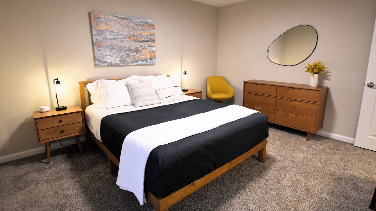 Photo of Bedroom in Newark