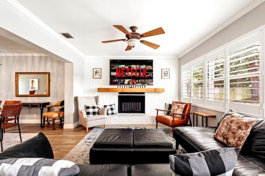 Photo of Livingroom in Lake Clarke Shores