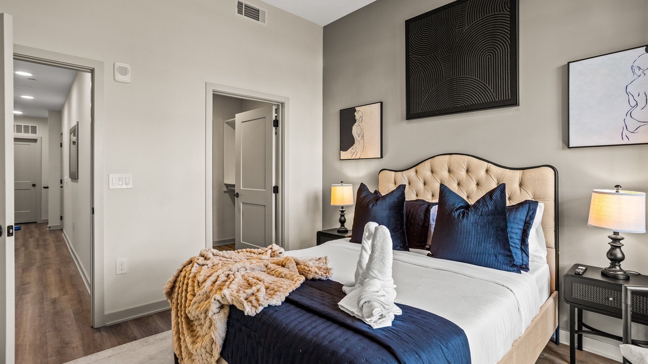 Photo of Bedroom in Peachtree Center
