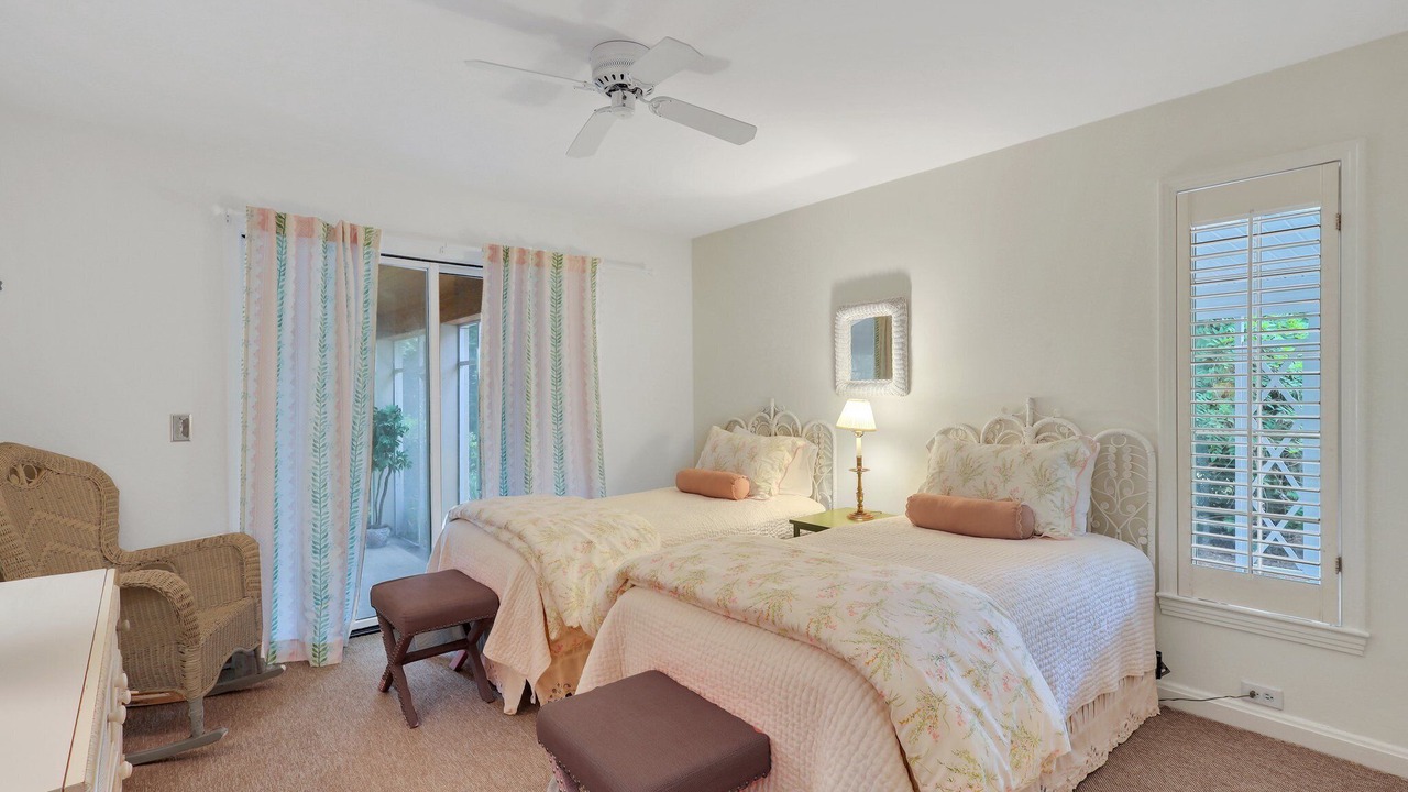 Photo of Others in Sea Island