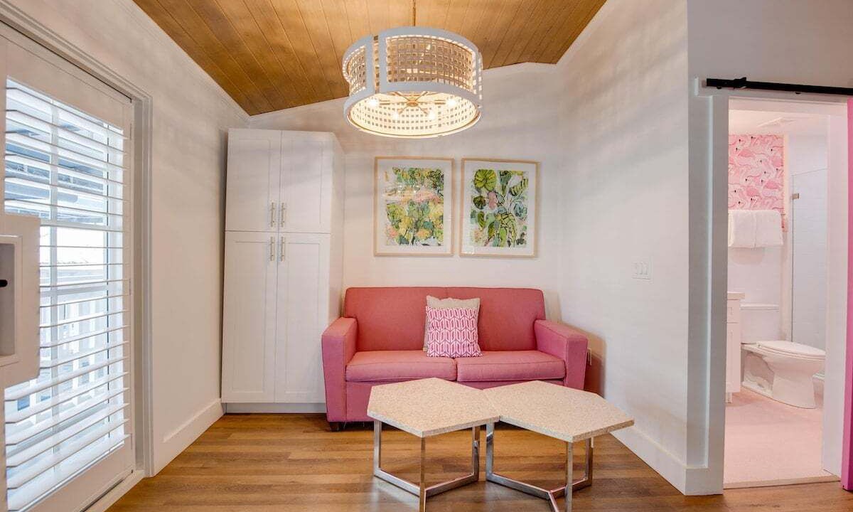 Photo of Livingroom in Historic Seaport
