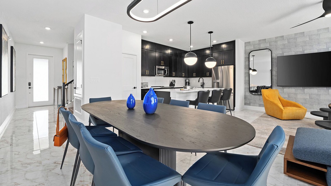 Photo of Livingroom in Florida Center