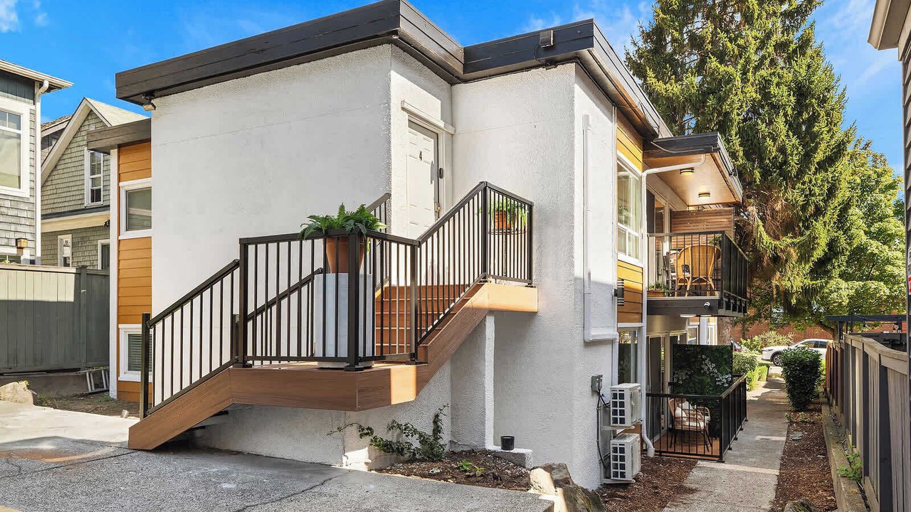 Photo of Outdoor in Lower Queen Anne