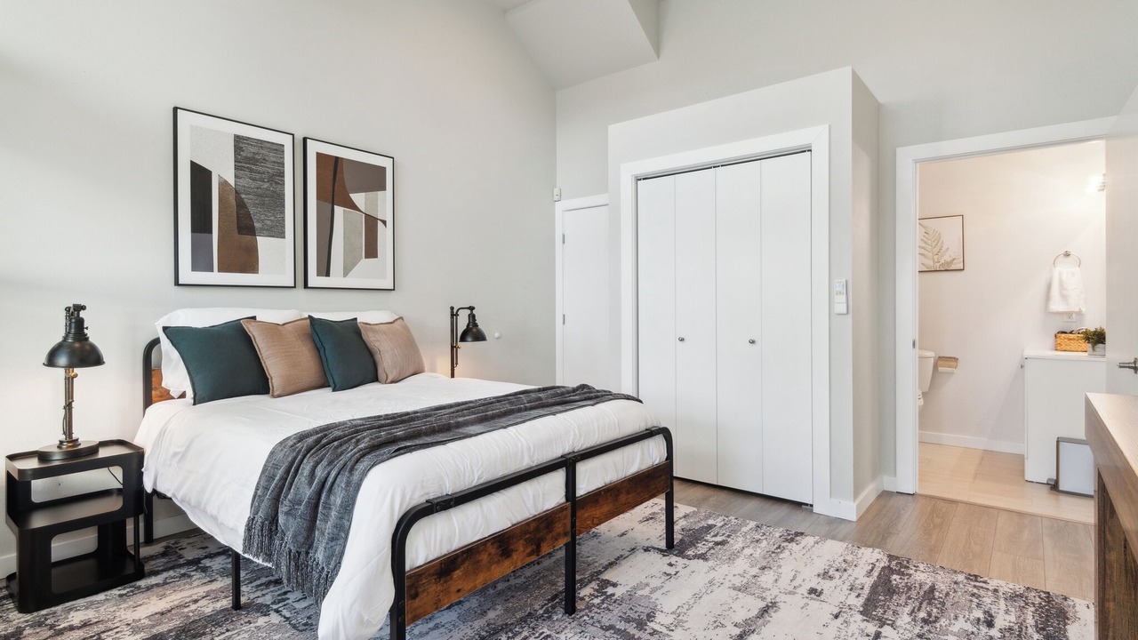 Photo of Bedroom in Lower Queen Anne