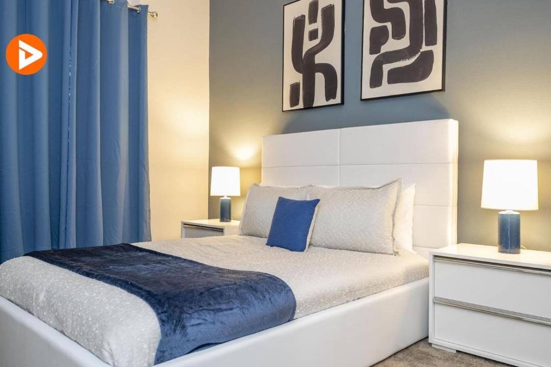Photo of Bedroom in Bay Lake