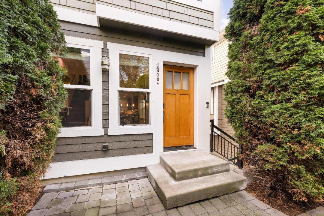 Photo of Others in Lower Queen Anne