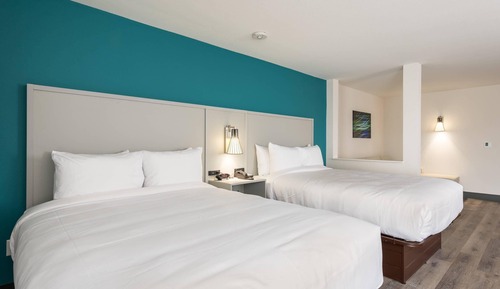Suite, 2 Queen Beds, Non Smoking (Upgrade)