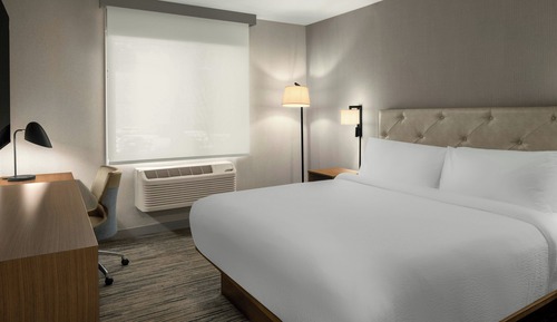 Room, 1 King Bed (Mobility/Hearing Accessible, Tub)